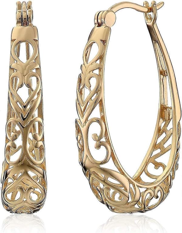 Örhängen i sterlingsilver med genombrutet mönster