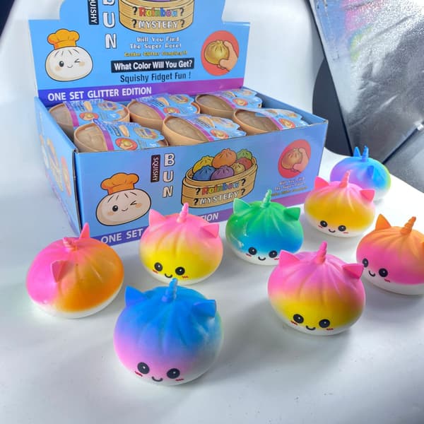 Den originale mystiske dumplingen Galaxy EditionViral Squishy B - Enhjørning Dumpling - Tilfeldig farge