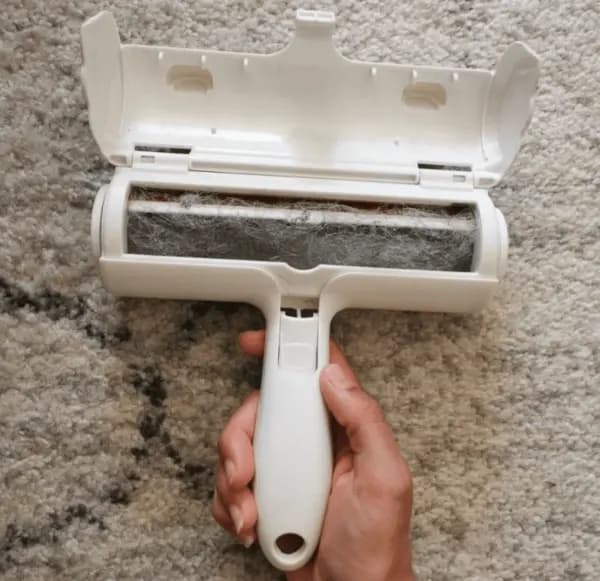 Lemmikkieläinten karvanpoistorulla