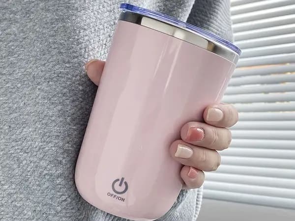 350 ml Isoleret Krus – Selvrørende Krus i Rustfrit Stål med USB-port