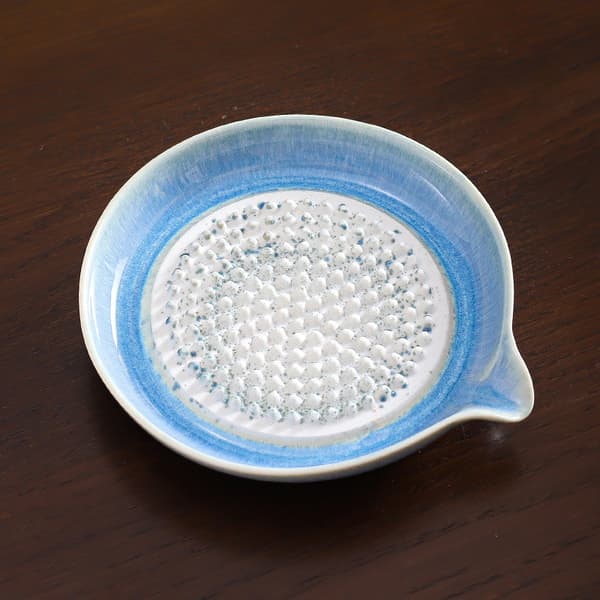 Gradient glasert keramisk slipeskive, multifunksjonell hvitløkspresse og fruktskål, rustfri kjøkkenplate.