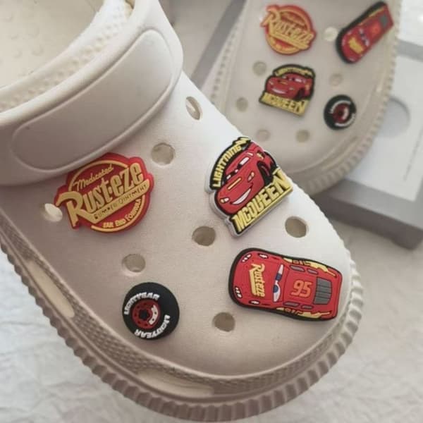 Lynet McQueen Crocs Sæt – 8 Dele Sko Tilbehør Udskifteligt DIY Design