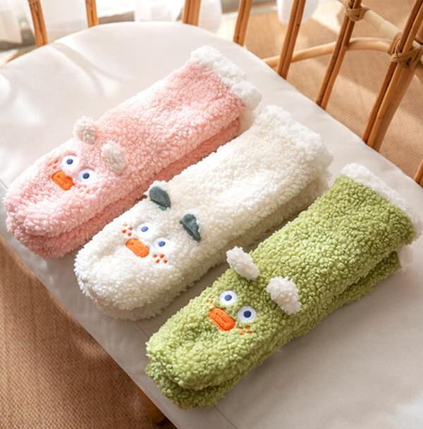 Dames Fuzzy Slippersokker - Bløde, Fluffy og Varme White lamb