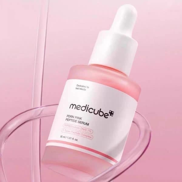 MEDICUBE PDRN PINK Peptidserum 30ml Bekjemper ujevnheter og forbedrer hudens elastisitet. 2025