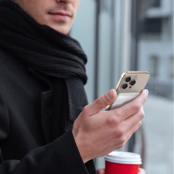Dudao 5000mAh Powerbank 20W med USB, USB-C och MagSafe - Vit