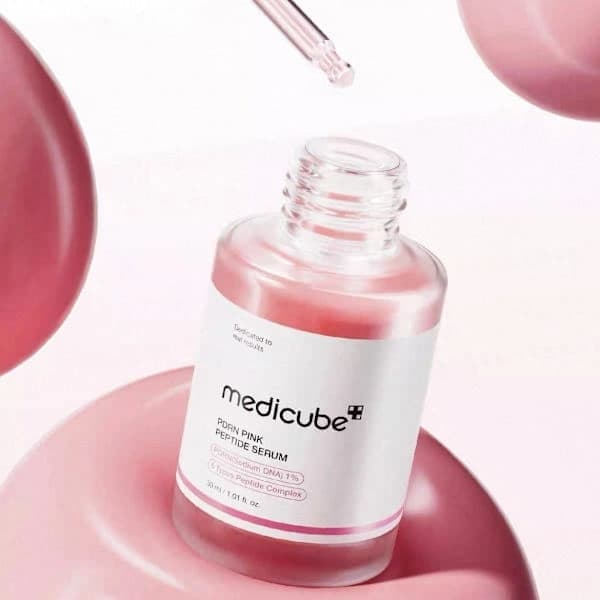 MEDICUBE PDRN PINK Peptidserum 30ml Bekjemper ujevnheter og forbedrer hudens elastisitet. 2025