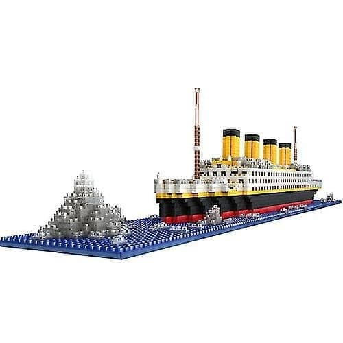 Titanic-modell med 1860 deler, byggeklossmodellsett