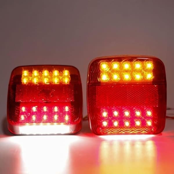 2 X 12V LED tilhengerlys med nummerskiltbelysning, vanntett E-merket bremselys for tilhengere