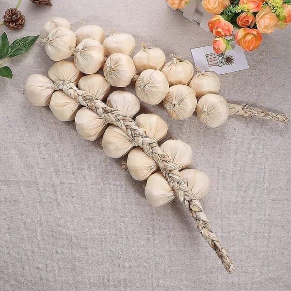 2 stk 50 cm hvitløksfletter / kunstige grønnsaker / kunstig hvitløk (beige)