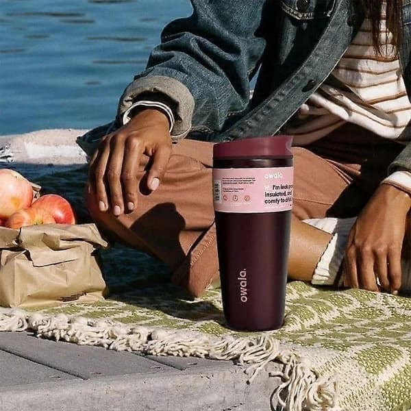 Owala Freesip 12oz/20oz Isoleret Vandflaske i Rustfrit Stål, Black Cherry, 12 Ounces 12oz