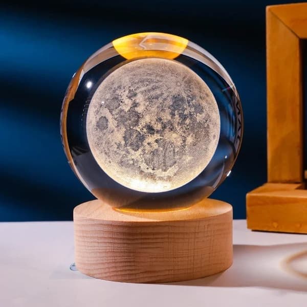 Astronomens planetariske krystallkule nattlys 3D månesfære, USB LED-lampe, soveromsdekorasjon, måne