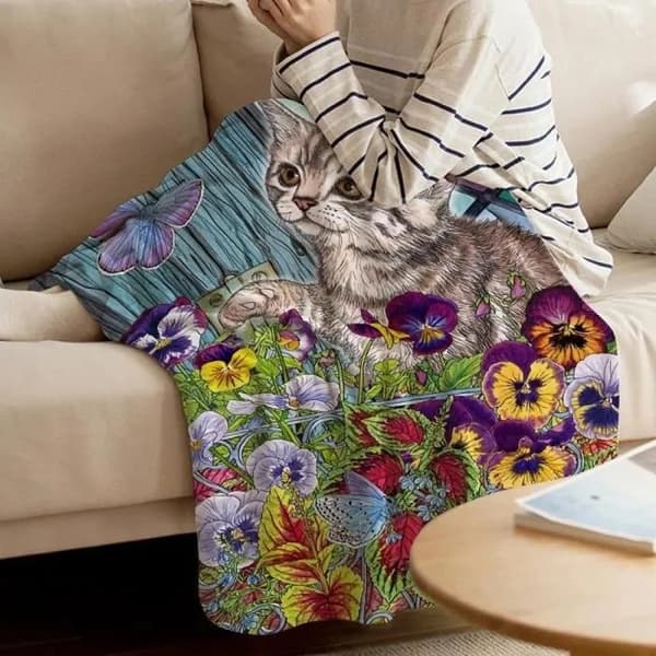 Flonel fleece-tæppe 140x180 cm, mønster med killinger, sommerfugle, blomster og tern, blødt og fnugfrit, til seng og sofa