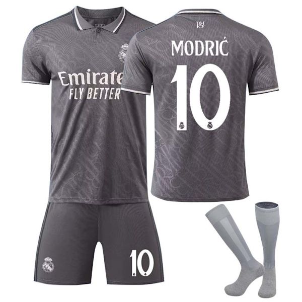 2425 Real Madridin vieraspeliasu Modrić pelipaita setti+sukka 16(90-100cm)