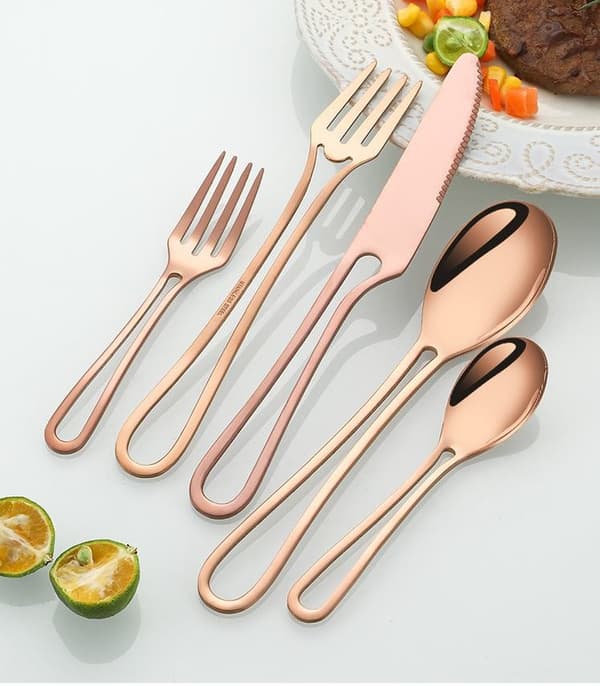36-dels bestikksett i rustfritt stål, hult design, til middag black gold