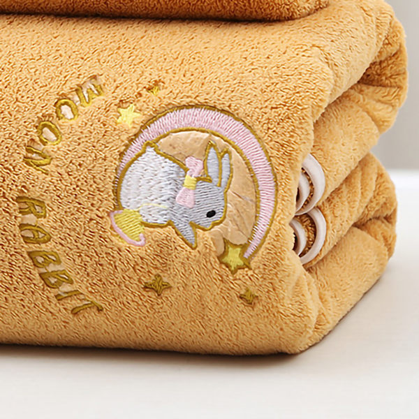 Badehåndklæde Koral Fleece Vandabsorption Blødt Tykt Brusehåndklæde til Hjemmet Strand Ingefær Gul 70x140