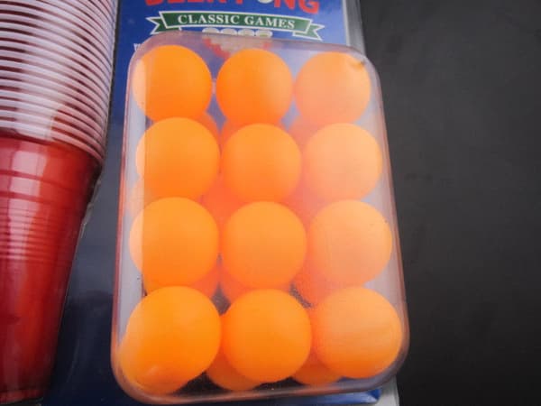 24-koppars Beer Pong-spelset för bar- och utomhusfester