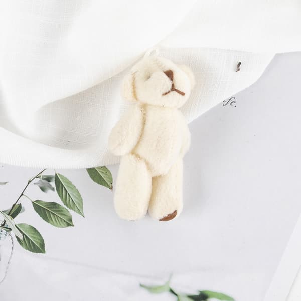 Nivelletty minikarhupehmo riipus vaatetarvikkeeksi Beige 8cm