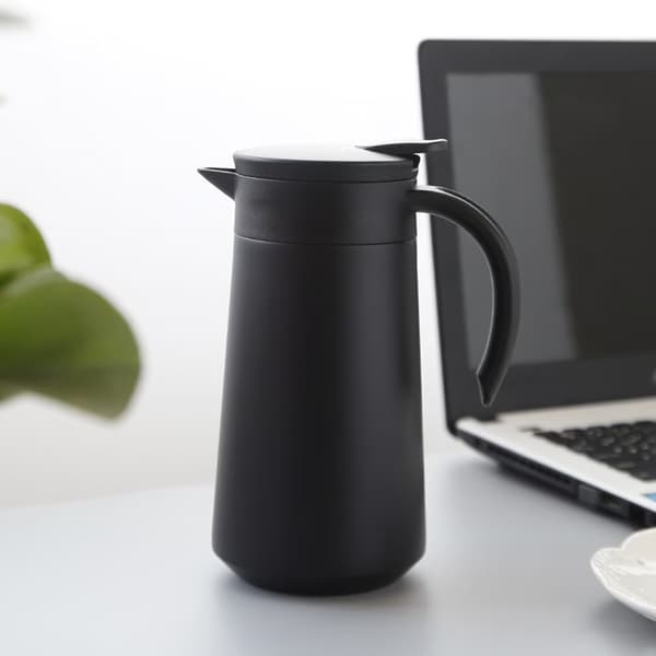 Tekande i rustfrit stål, sort, 1 stk., lækagesikker V-formet tud, skridsikker bund, til kaffe og te