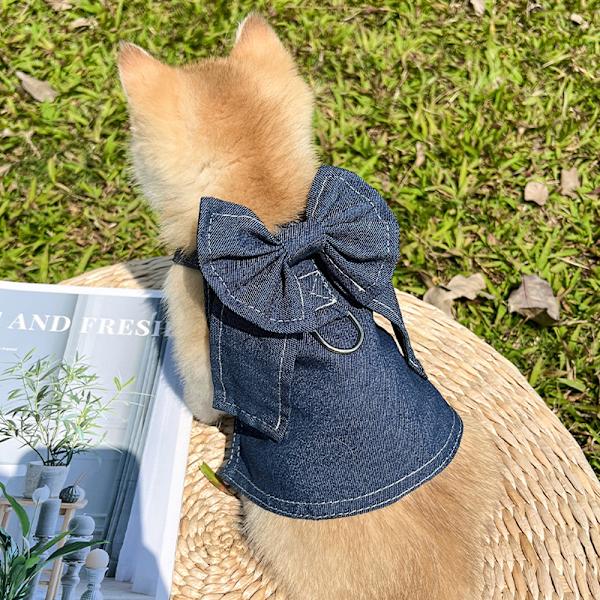 1PCS Hund kjol i denim för husdjur katt, promenad hund ut bröst bak