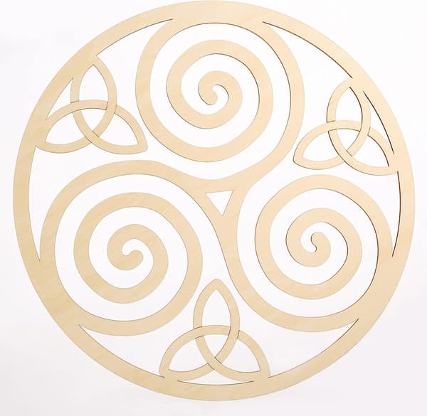 Väggkonst i trä med knutar (Irländska symboler, Keltisk trippelhelix, Keltisk)