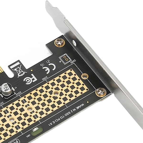 Avancerad PCIe-adapter för M.2 NVMe SSD, stöder operativsystemkompatibilitet, kyleffekt med aluminiumkylfläns, idealisk för hög prestanda