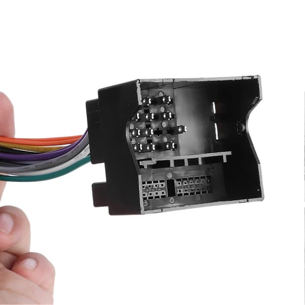 Radion sovitinjohtosarja RCD330 RCD330G PQ:sta MQB:hen