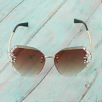 Solglasögon för kvinnor, skurna linser, strass, modeaccessoar, brun