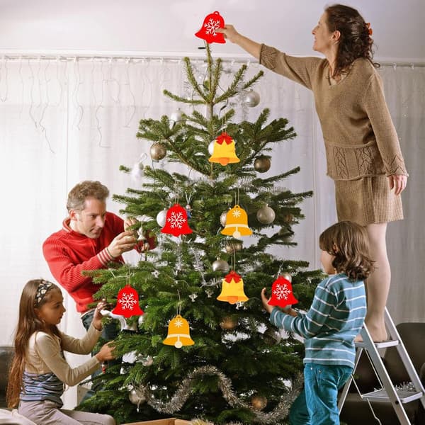 30 träjulblossor och dekorationer