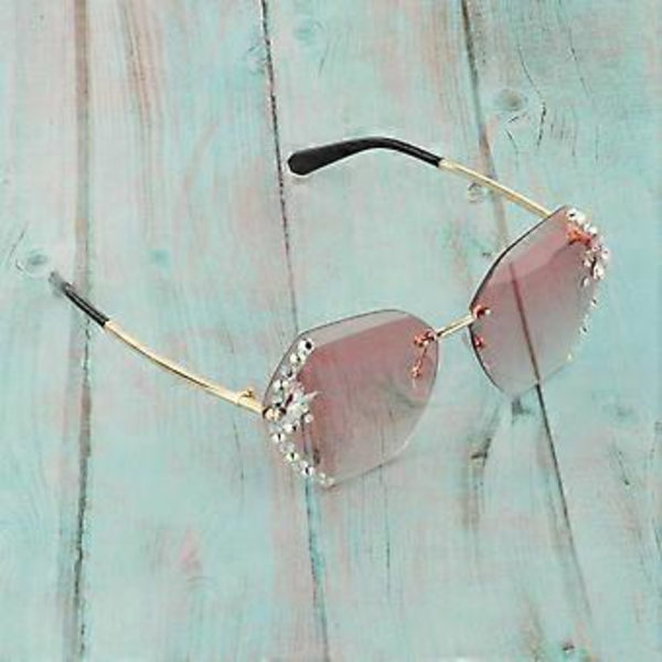 Solglasögon för kvinnor, skurna linser, strass, modeaccessoar, rosa
