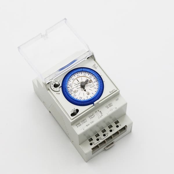 Analog timer med synkronmotor og daglig program, timer, 48V