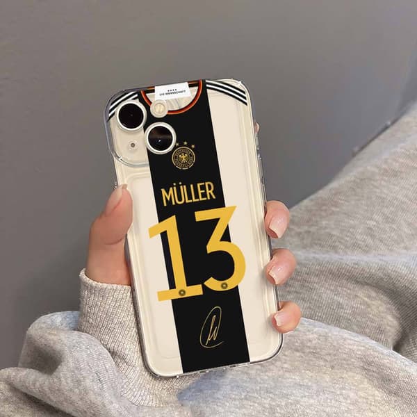 VM-tema telefondeksel: Tysklands Müller #13 (kompatibel med iPhone 14 Pro Max)