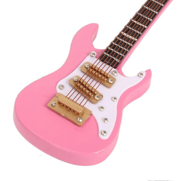 Gitarrbrosch Moderiktig Elegant Hantverk Miniatyrgitarrslagstift Musikinstrumentbrosch för fest dagligt bruk Rosa