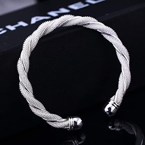 Sølvbelagt justerbart vridd mansjettarmbånd i mesh for kvinner