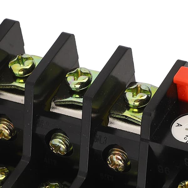 Effektrelæ til motorbeskyttelse med AC400V 20-32A termisk overbelastningsrelæ, solid state relæbaseret design med temperaturkompensation og