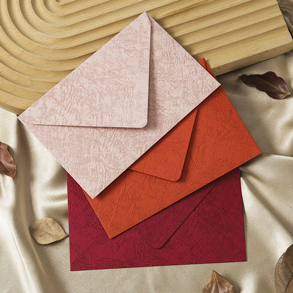 18 st kuvert, 16,5*11 cm, rosa+orange+röd, kortkuvert,