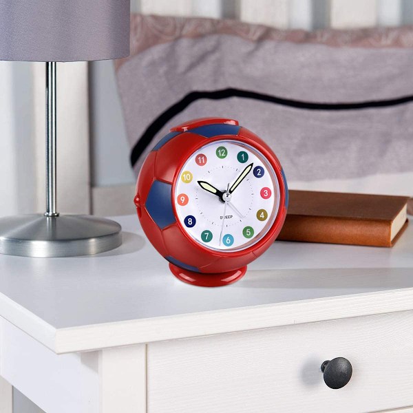 Barnväckarklocka Analog Pojkar Flickor Morgonväckarklocka Batteridriven Fotbollsformad Väckarklocka Tyst Icke-tickande Ljus Snooze Stigande Ljud