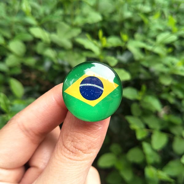 Sæt med 50 runde brasilianske flagpins