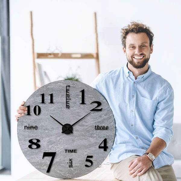 Stor dekorativ väggklocka tyst rund analog svart och vit