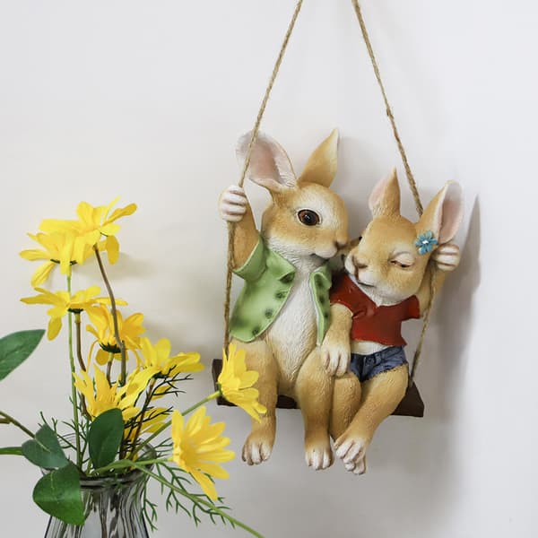 Svingende Kaninpar Statue, Harpiksfigur, Dyreskulptur til