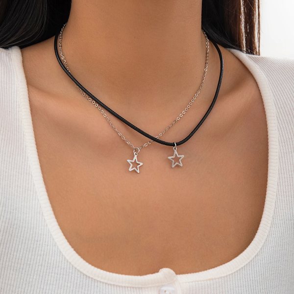 Ingemark 2 stk enkle hule stjerneanheng choker halskjede for kvinner trendy goth PU skinnkjede estetiske smykker tilbehør sett