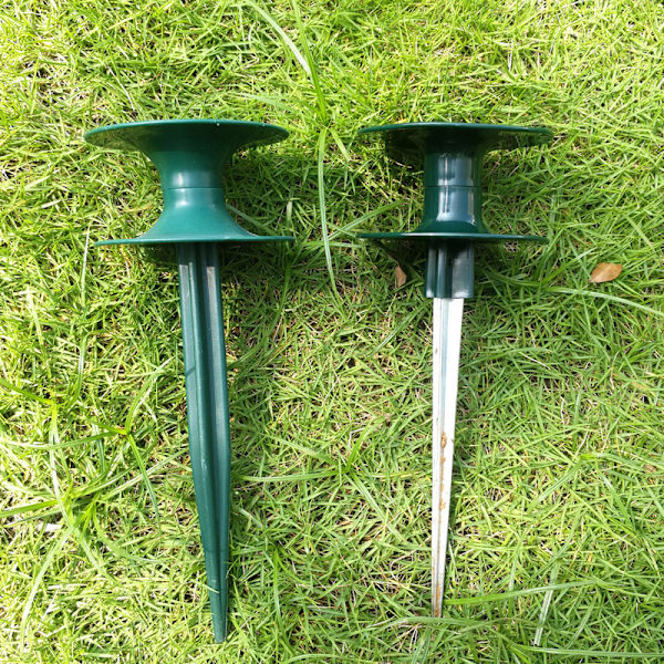 2 kpl Puutarhan letkun ohjauspiikit - Letkun ohjauspyörä - Vahva metallipiikki, puutarhan letkun ohjauspyörä, 25,5 * 9,5 cm
