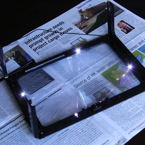 A4 Suurennuslasi koko sivulle 3x Suurennuslasi 4 LED-valoa Kädet vapaana Suurennuslasi lukemiseen ja käsitöihin