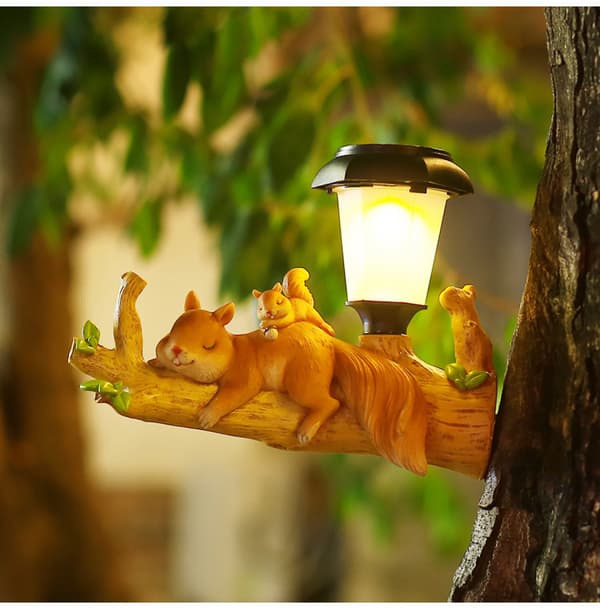 Oppgraderte solcellelamper for hagedekorasjon utendørs, IP65 vanntett ekorn Squirrel