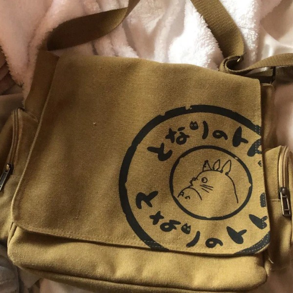 Min nabo Totoro Canvas Messenger Bag Cartoon Student Book Messenger Bag med flere lommer Khaki