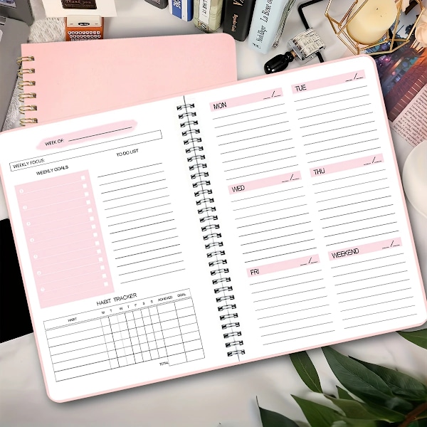 52 viikon viikkosuunnittelija Muistikirja A5 Epäpäivitetty spiraaliagenda Päivittäiset opiskelijoiden aikataulut Journal paperi Toimisto Kouluvälineet Musta-A5
