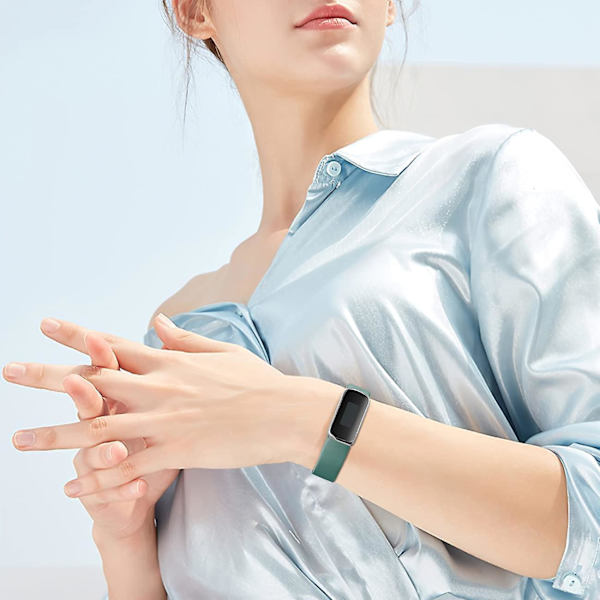 Rem kompatibel med Fitbit Luxe - blød justerbar udskiftningsrem til Fitbit Luxe Activity Tracker/ Fitbit Luxe Wellness Tracker W