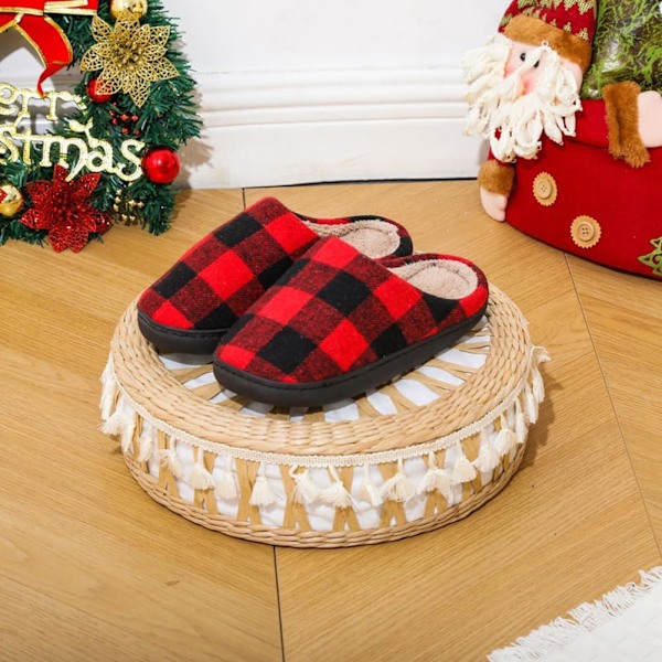 Plushtofflor med älgmotiv för kvinnor och män, bekväma Red N 40/41 EU