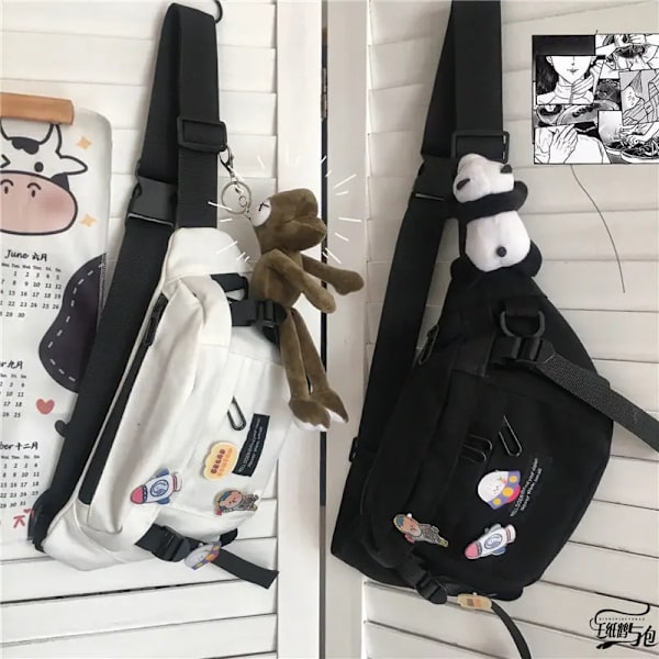 Damväska Japansk Serie Harajuku Ins Mörk Vind Budbärarkista Kvinnlig Koreansk Student Mångsidig Ridduk Midjeväska Hane Vit Badge Dinosaur