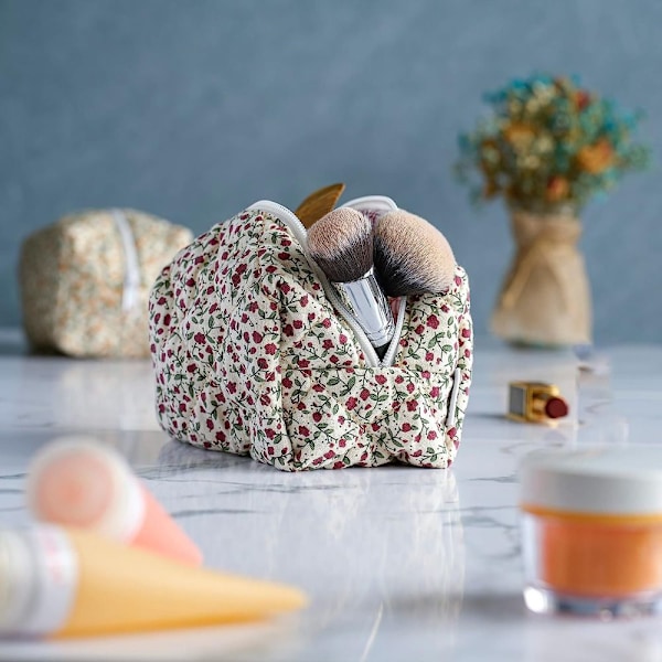 Blommig fluffig quiltad sminkväska stor resväska kosmetisk väska RÖD red