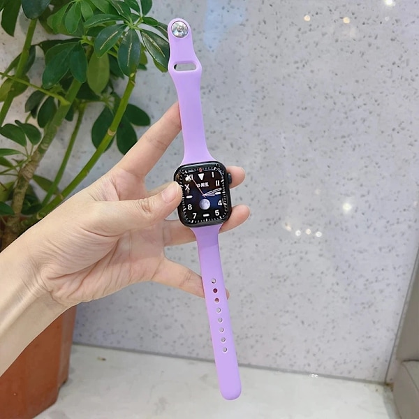 Smal silikonrem för Apple Watch -band 40mm band 41mm 45mm correa 38mm 44mm 49mm Sportarmband iWatch serie 8 7 6 5 se 4 3 2 2 röd 42mm 44mm 45mm 49mm